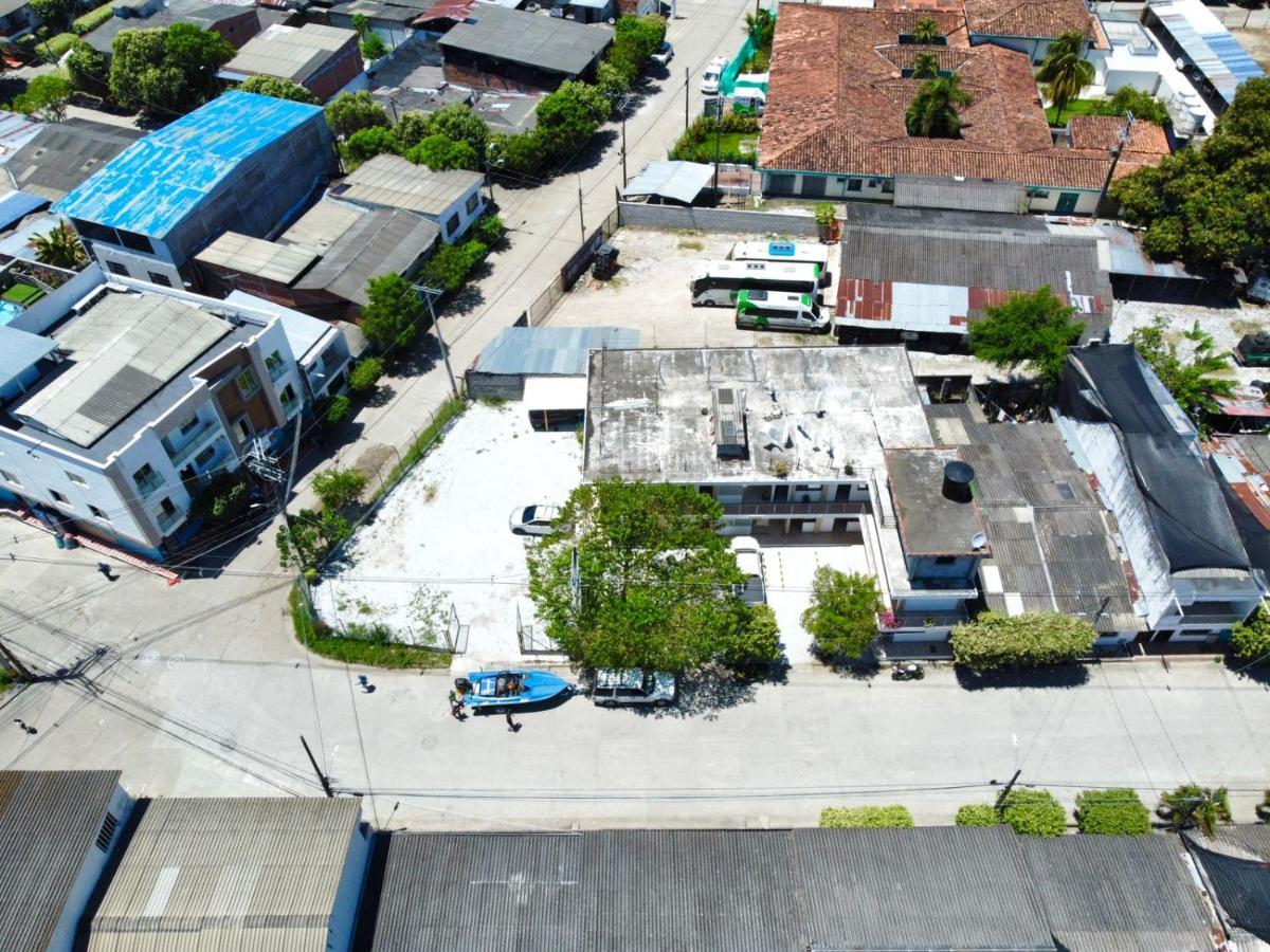 Hotel Paraiso Plaza Puerto Triunfo Eksteriør billede