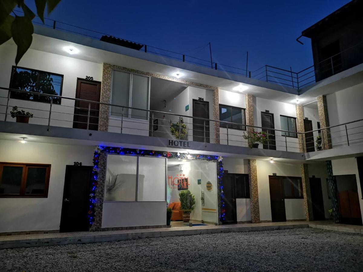 Hotel Paraiso Plaza Puerto Triunfo Eksteriør billede